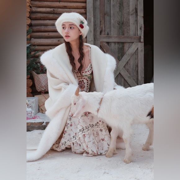 *NWT* LACEMADE Snow Fox Fantasy Land Coat in Winter White, Fully Lined, Belt — S - Picture 6 of 10